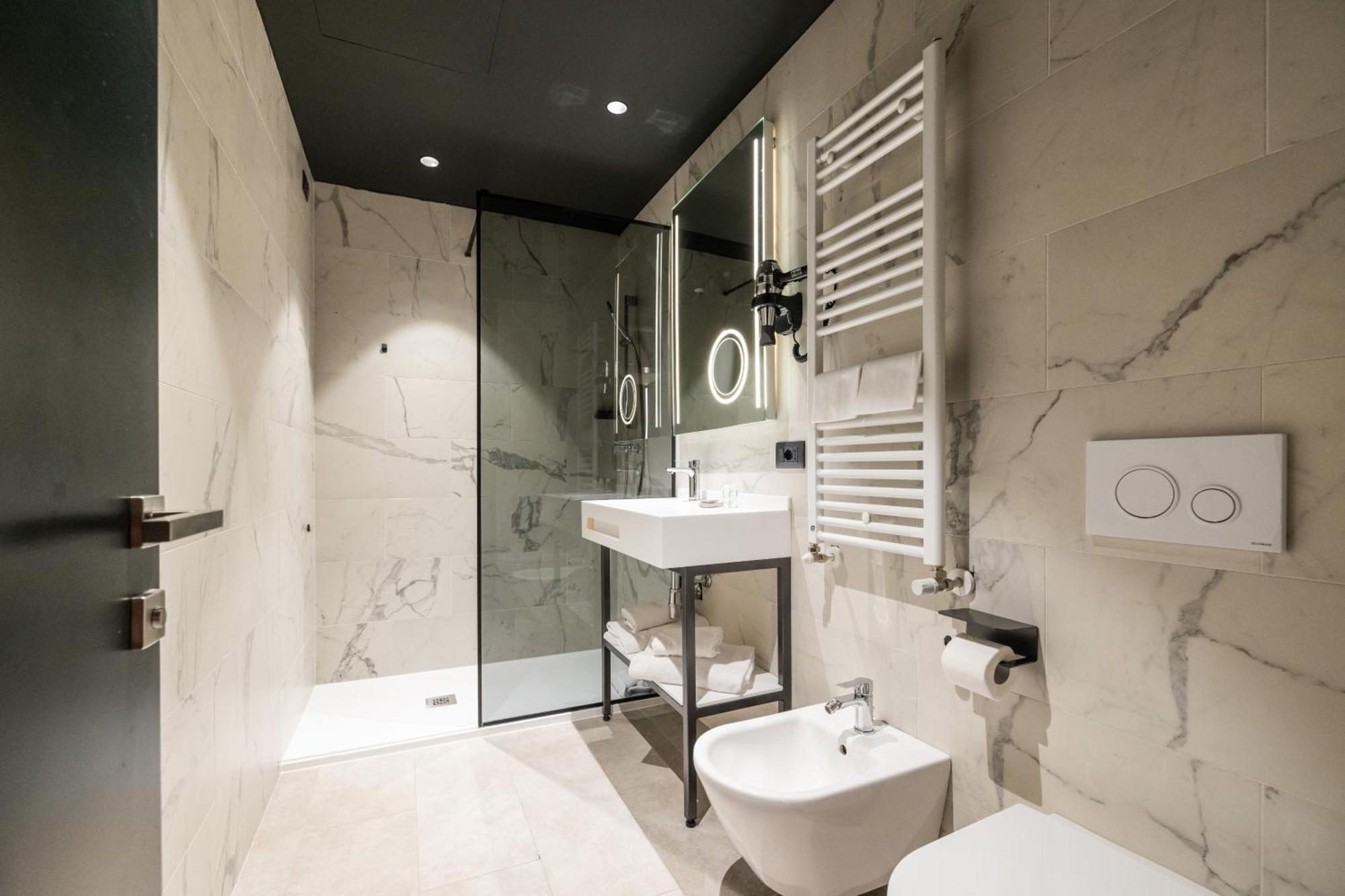 Joy 124 Hotel Milano Dış mekan fotoğraf